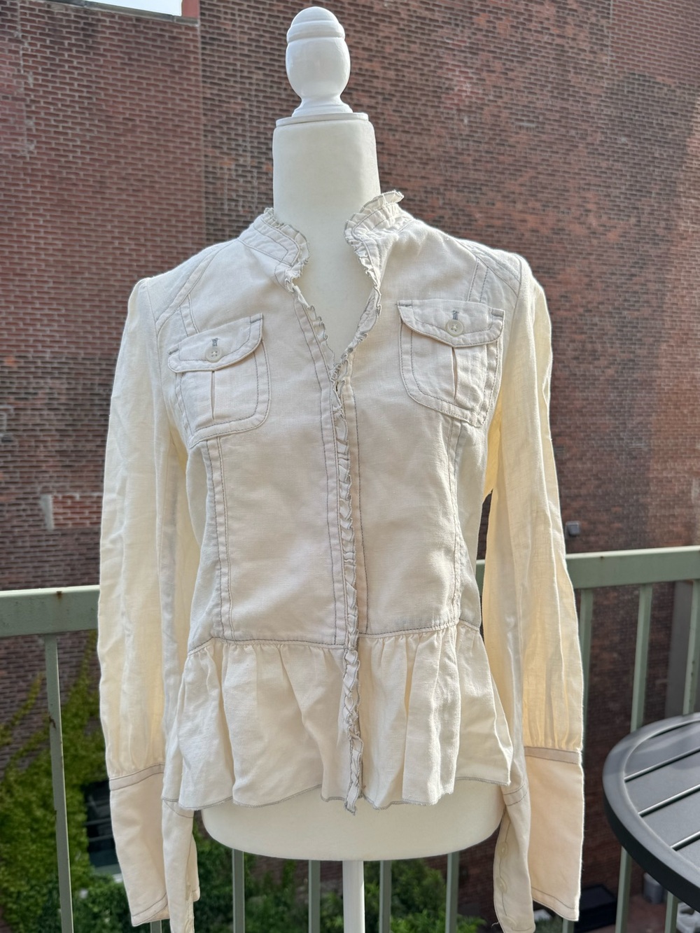 Women’s Cream Ruffle-Trim Tailored Linen Jacket -Louie (Anthropologie)